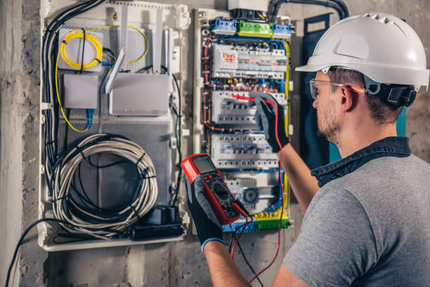 Best Affordable Emergency Electrician  in Lakeland North, WA